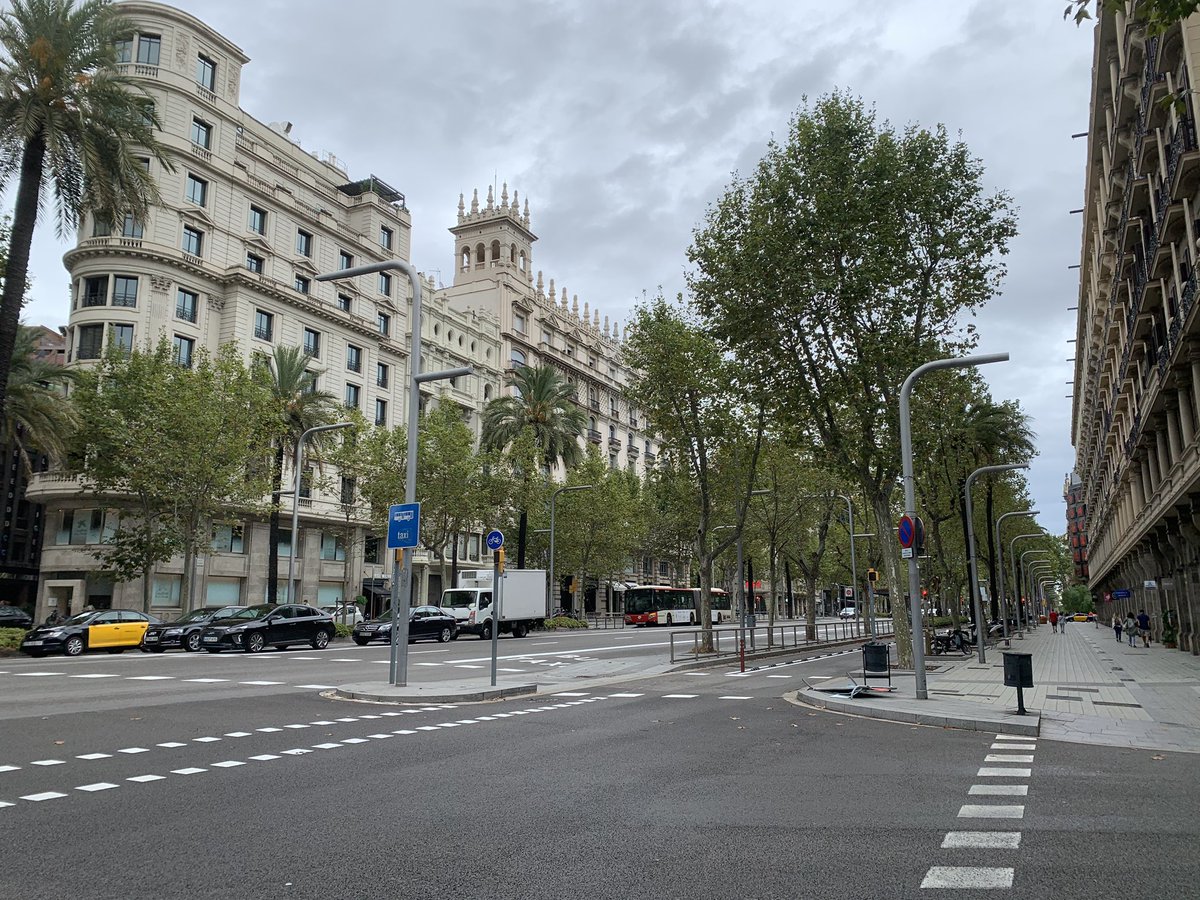 Redescubriendo #Barcelona que bonita ciudad, algo triste, tiempo desapacible .