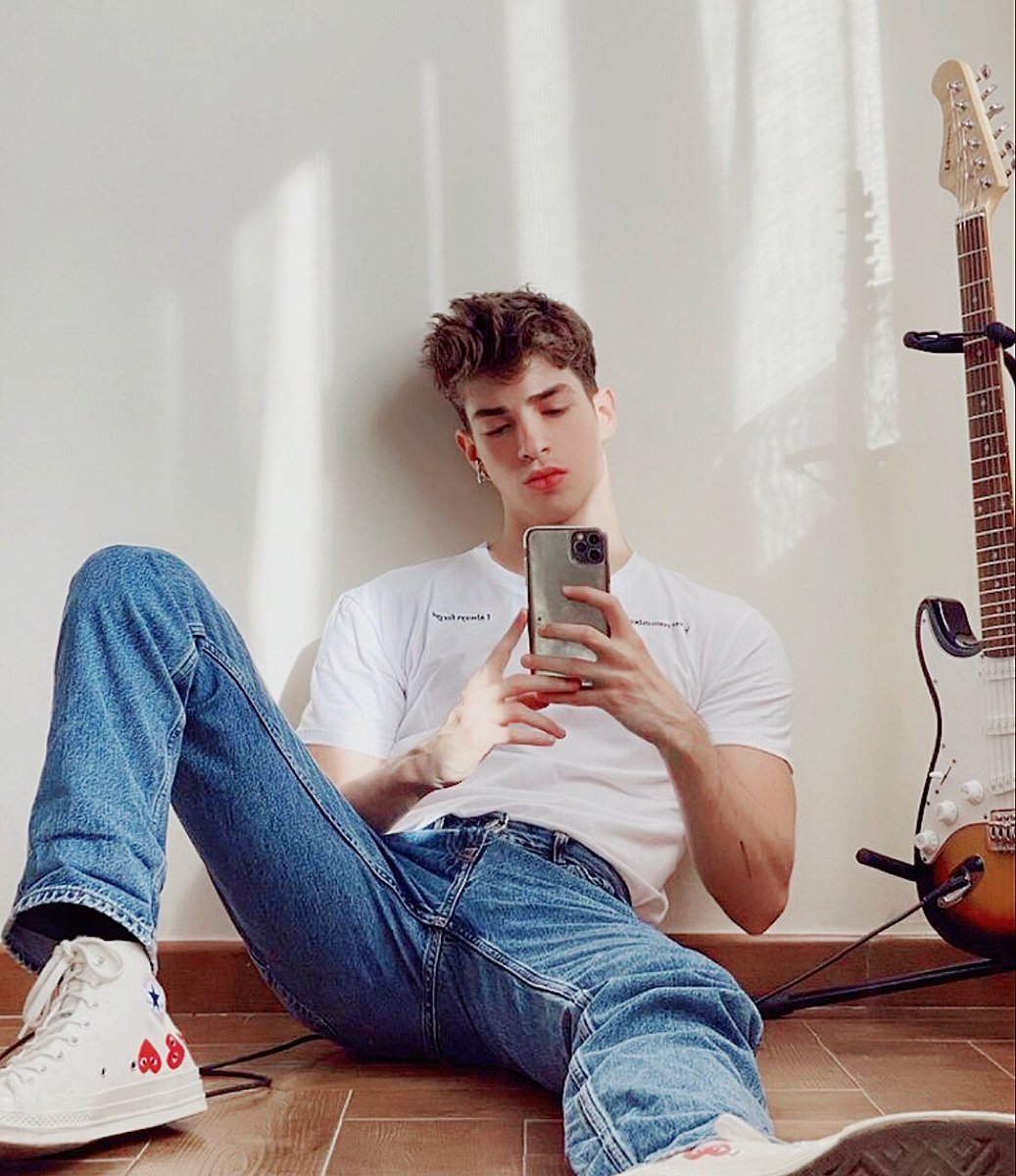 𝗜𝗡𝗦𝗧𝗔𝗚𝗥𝗔𝗠 𝗣𝗢𝗦𝗧📸
⎯⎯⎯⎯⎯ ﹝@/princenz0 ﹞
⎯⎯⎯「 𝘩𝑎𝑐𝑒 𝟤 𝑚𝑖𝑛 」
‐ ❝  Nᴏ ғᴜᴇ ᴄᴜʟᴘᴀ ᴍɪ́ᴀ, sᴏʟᴏ ᴇsᴛᴀʙᴀ ᴊᴜɢᴀɴᴅᴏ
Tᴇ ʜɪᴄᴇ sᴀɴᴛᴇʀɪ́ᴀ ʏ ᴛᴜ́ ᴍᴇ sɪɢᴜᴇ· ᴘᴇɴsᴀɴᴅᴏ  ❞