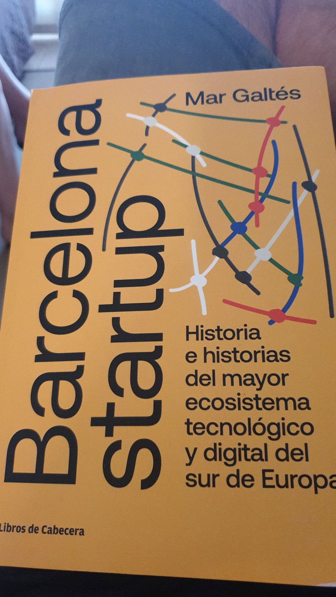 arbeat's tweet image. Avui m han regalat un llibre q tenia moltes ganes de llegir #BarcelonaStartup de @margaltes  . Hi ha un munt de histories de BCN i el sector digital .