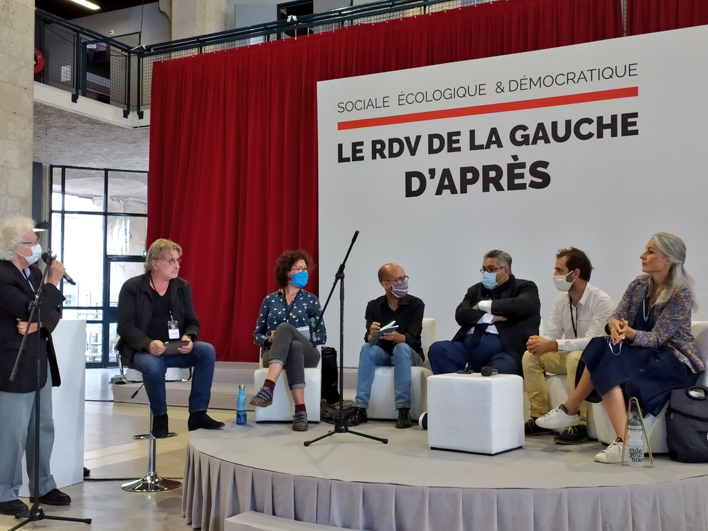 VincentTISON's tweet image. #RdvGauchedApres atelier #culture
 🗣️Partager ou réutiliser du matériel entre producteurs, faire circuler les oeuvres, spectacles, expos entre villes, mieux mesurer l'impact carbone de nombreuses idées pour une culture éco responsable 🌻🌹😘