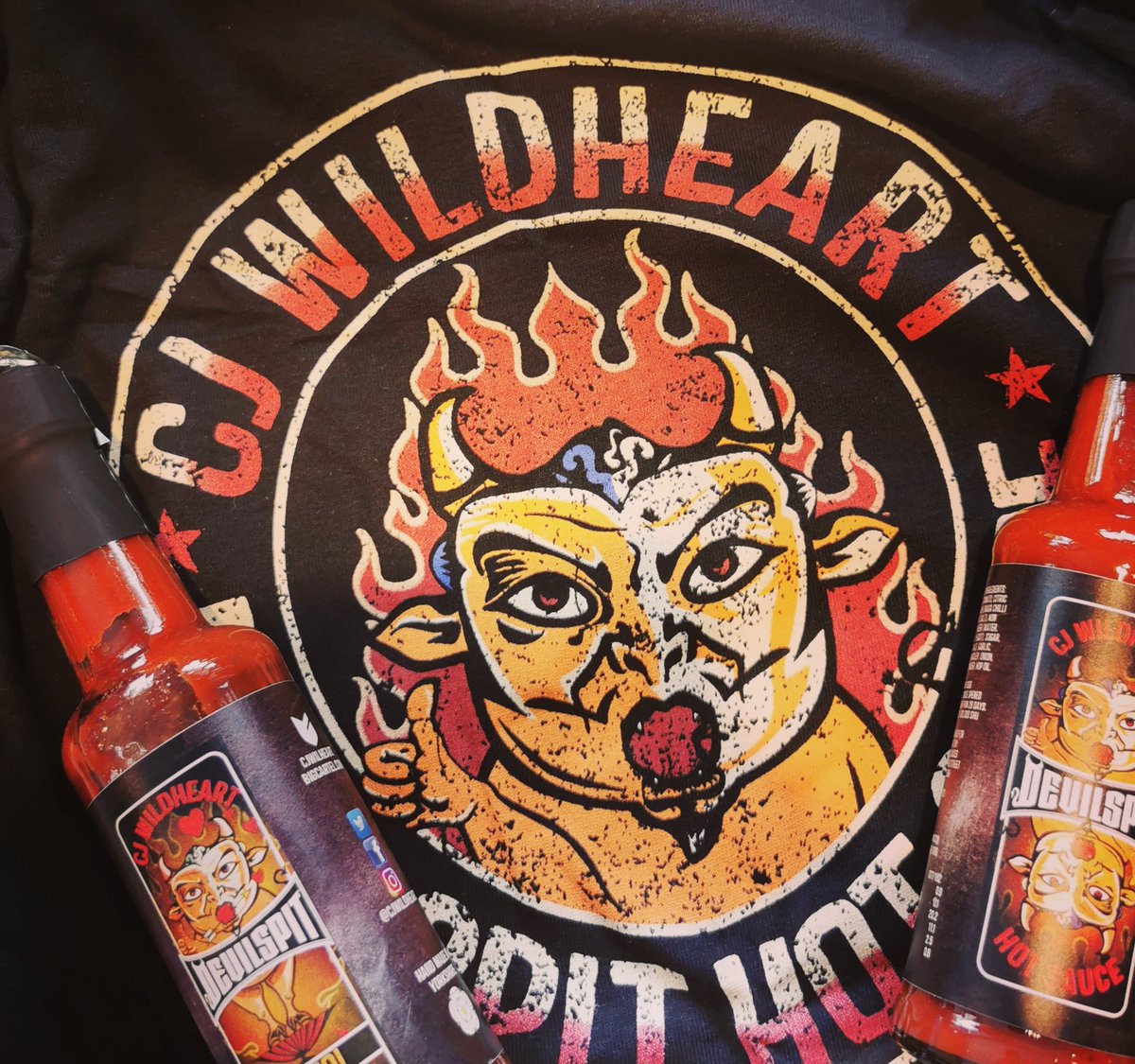 trooperwheart's tweet photo. It's heeeeere!! Thank you @CJWildheart
#kingandqueenofhotsauces, #devilspit, #getthebogrollready https://t.co/VIXQfjuO9b