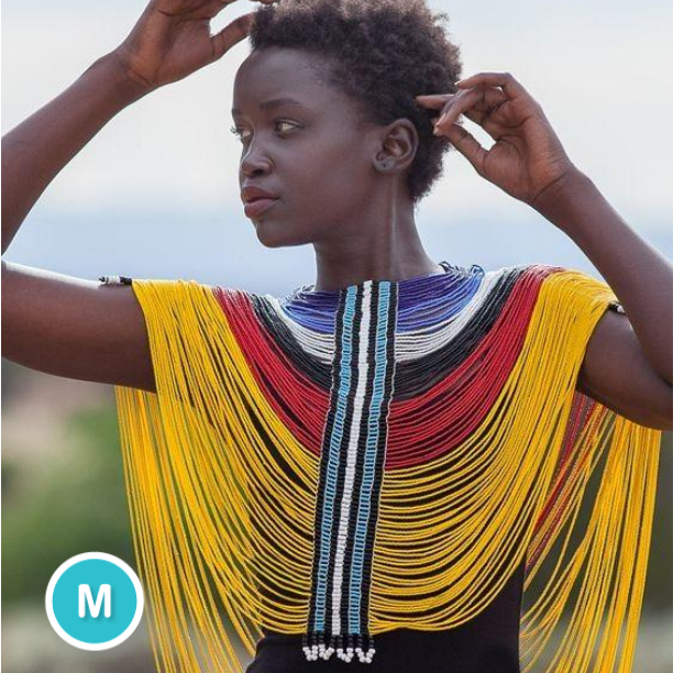 HipDominique's tweet photo. Lindo, lindo.  A modelo, o colorido, composição e obviamente o colar. Artesanato típico da tribo Dinka. 
Falta saber o crédito da foto. Se souber me fala.

#mulheresmaduras #mulheresfortes #mulherespoderosas #mulheresdeatitude #soudominique #somostodasdominique https://t.co/u42MsSFSy8