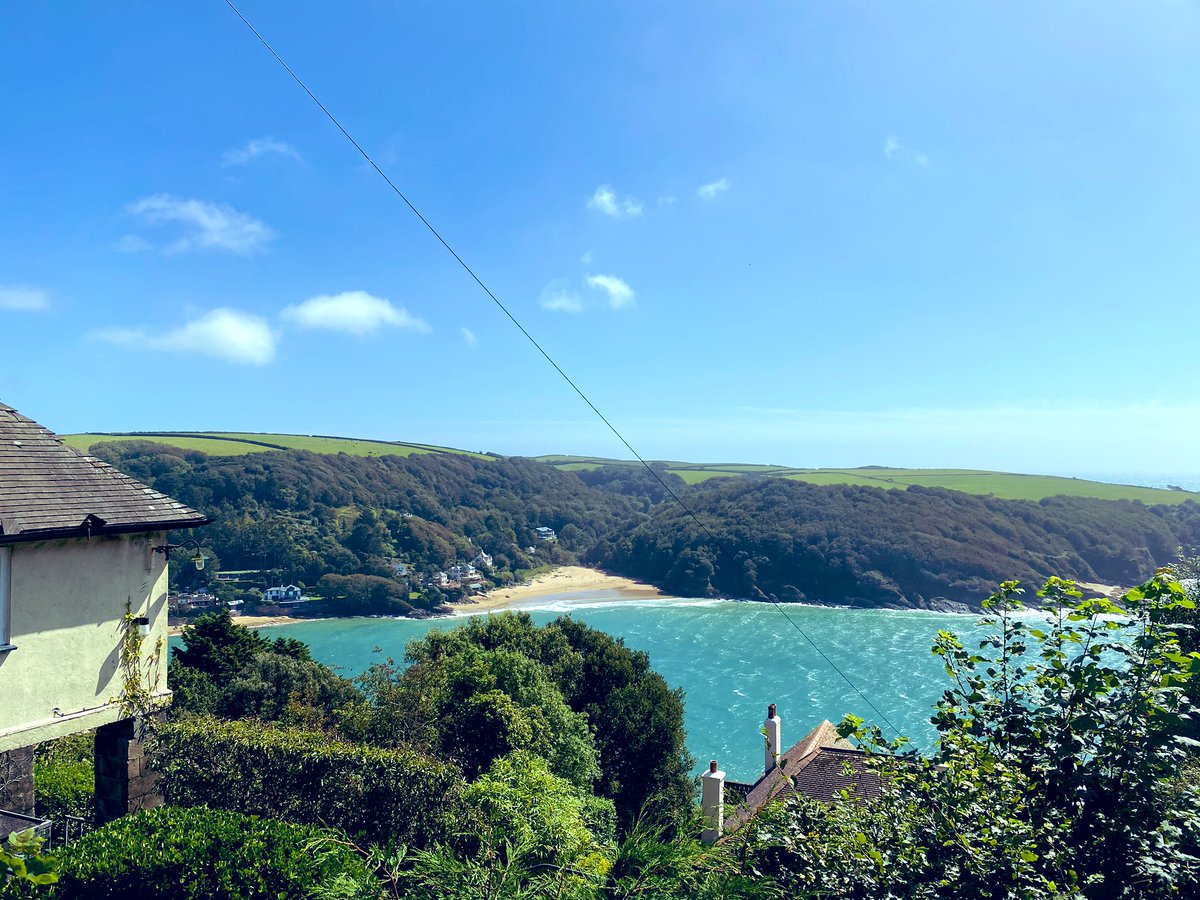 Tyre replaced and back on track.  But how come Lonely Planet never mentions Salcombe, Devon?I was intrigued by the location on map and went there. It’s fab - not just because of delicious crab - apart from the stressful steep narrow roads on a SUV.  #staycation 