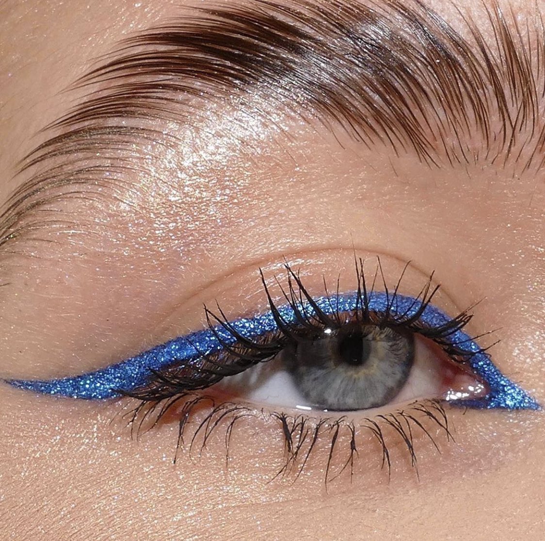 eyeliner looks by lou sims