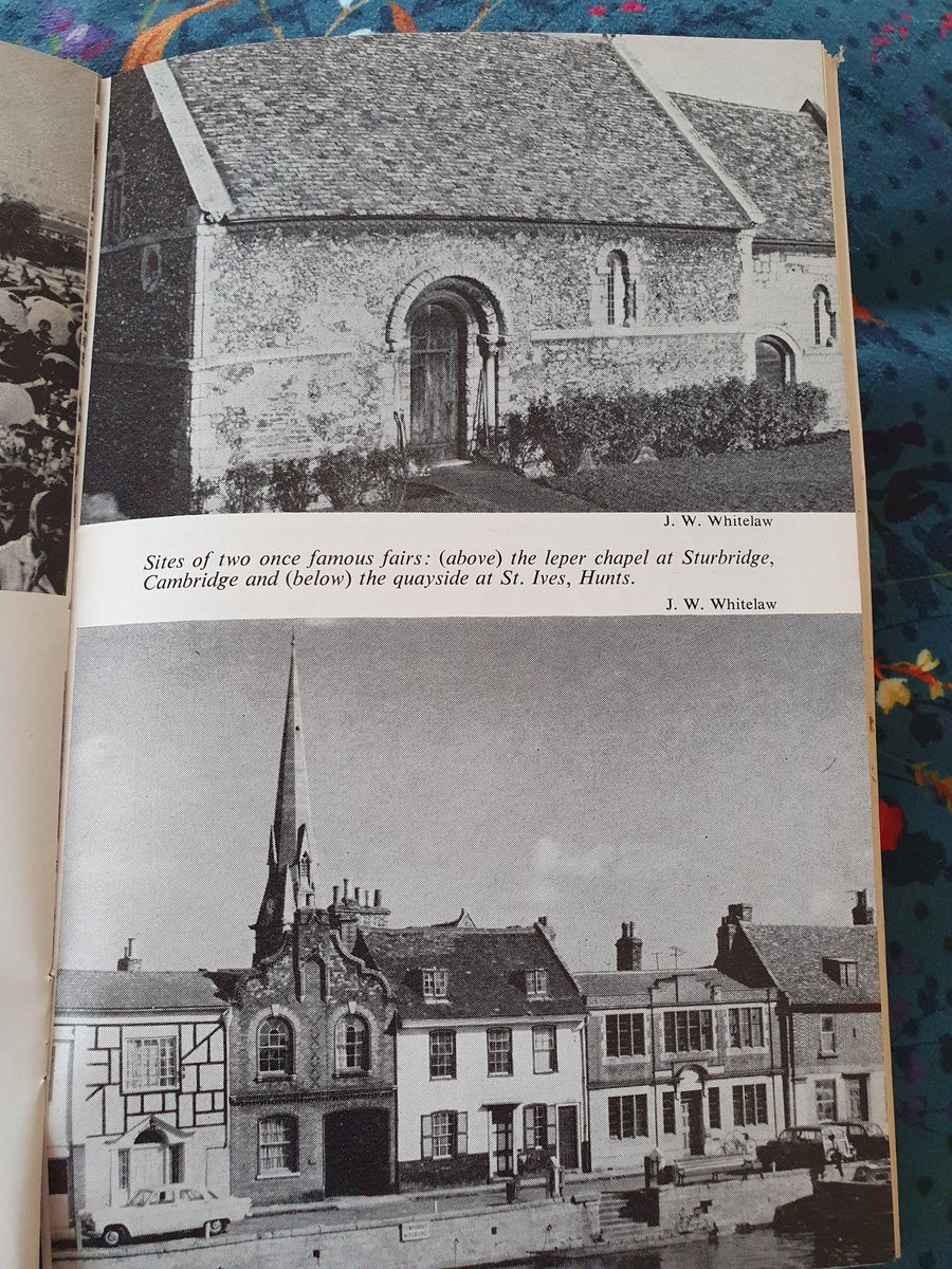 CeeChampion's tweet image. This is why I love old books. You never know what you will find inside ❤

A sheet of &apos;Sperry and Hutchinson&apos; pink stamps! Which seemed to have been an equivalent to Green Shield stamps. 📖