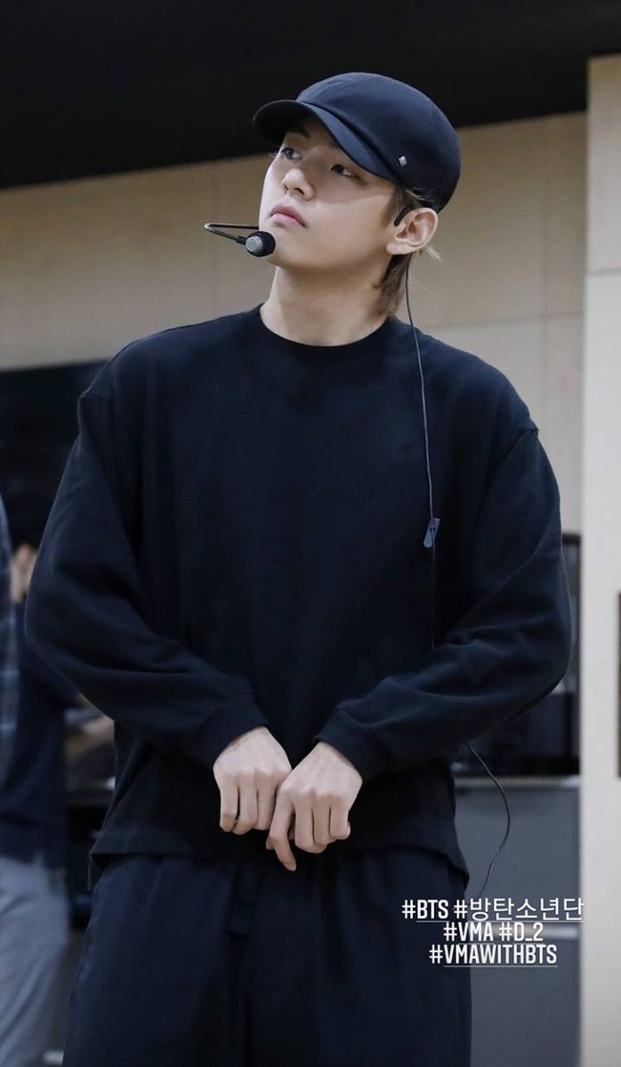 angelpurpletete's tweet photo. Only 2 days to go for VMAs 😍😍✨✨
@BTS_twt #btsv #BTS #BTSARMY #TAEHYUNG #TaehyungYouArePerfect #TaehyungOurPride #KimTaehyung #TaeTae #VisualGod #VMAs2020 #VMAs #VMAs2020BTS #VMA #vmaswithbts https://t.co/ii8uJIkGOQ