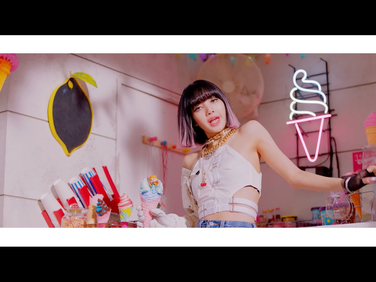  #IceCream   M/V stills a thread: @BLACKPINK  @selenagomez note: please do appreciate this... it takes a lot of time and isn’t as easy as it looks like.