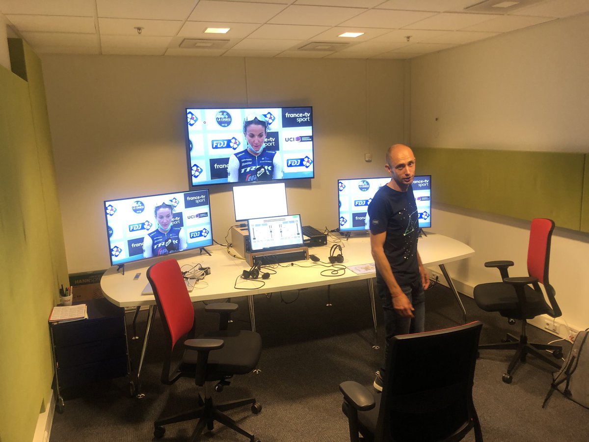 maduc's tweet photo. Ons hok in Hsum is niet 2 niet 3 maar 10x zo groot als ter plaatse in de #Tour20. https://t.co/7ftMTv5mBa