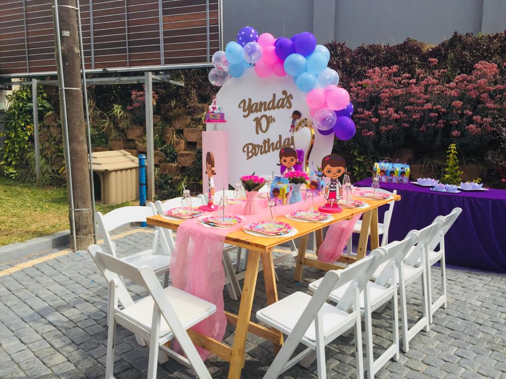 ThobehMakhathin's tweet photo. It is business as usual 💃💃
Yanda turns 10 🎂
Doc McStuffins Theme 😍

Please follow us @Total_Bliss20 
For inquiries contact us on 0787997886
#DJSBU https://t.co/ADH6QXwrGx