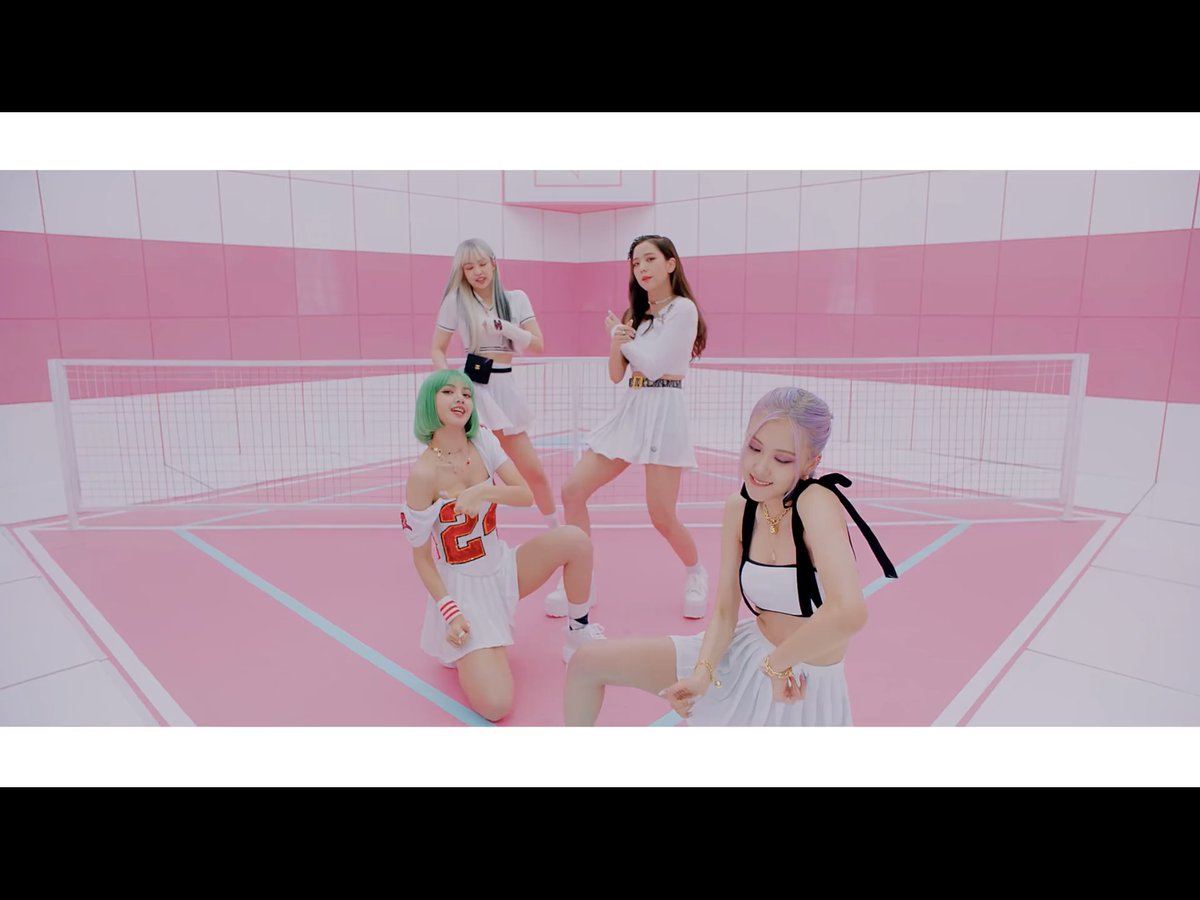  #IceCream   M/V stills a thread: @BLACKPINK  @selenagomez note: please do appreciate this... it takes a lot of time and isn’t as easy as it looks like.