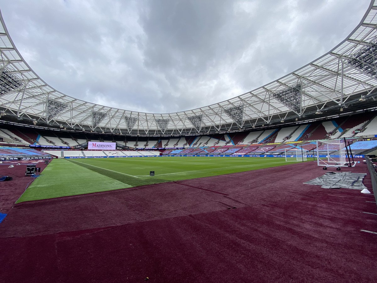 Gravers196's tweet image. Today's office 

Directing @WestHam v @BrentfordFC for @wlmsltd