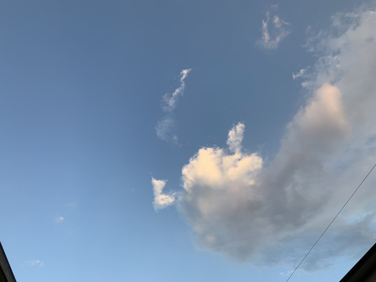 空を眺めるのが好き 空を眺めるのが好き