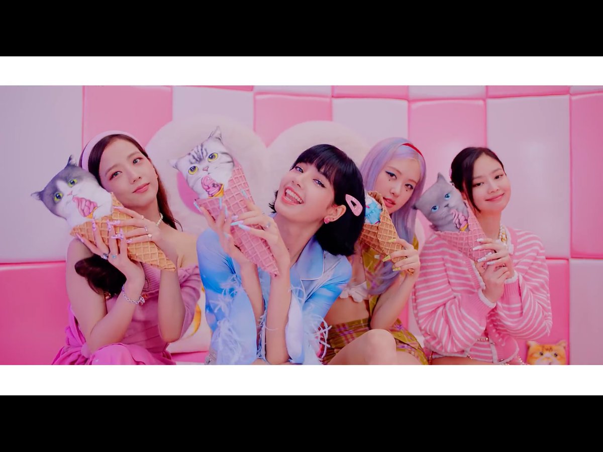  #IceCream   M/V stills a thread: @BLACKPINK  @selenagomez note: please do appreciate this... it takes a lot of time and isn’t as easy as it looks like.