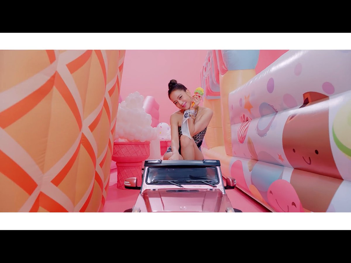  #IceCream   M/V stills a thread: @BLACKPINK  @selenagomez note: please do appreciate this... it takes a lot of time and isn’t as easy as it looks like.