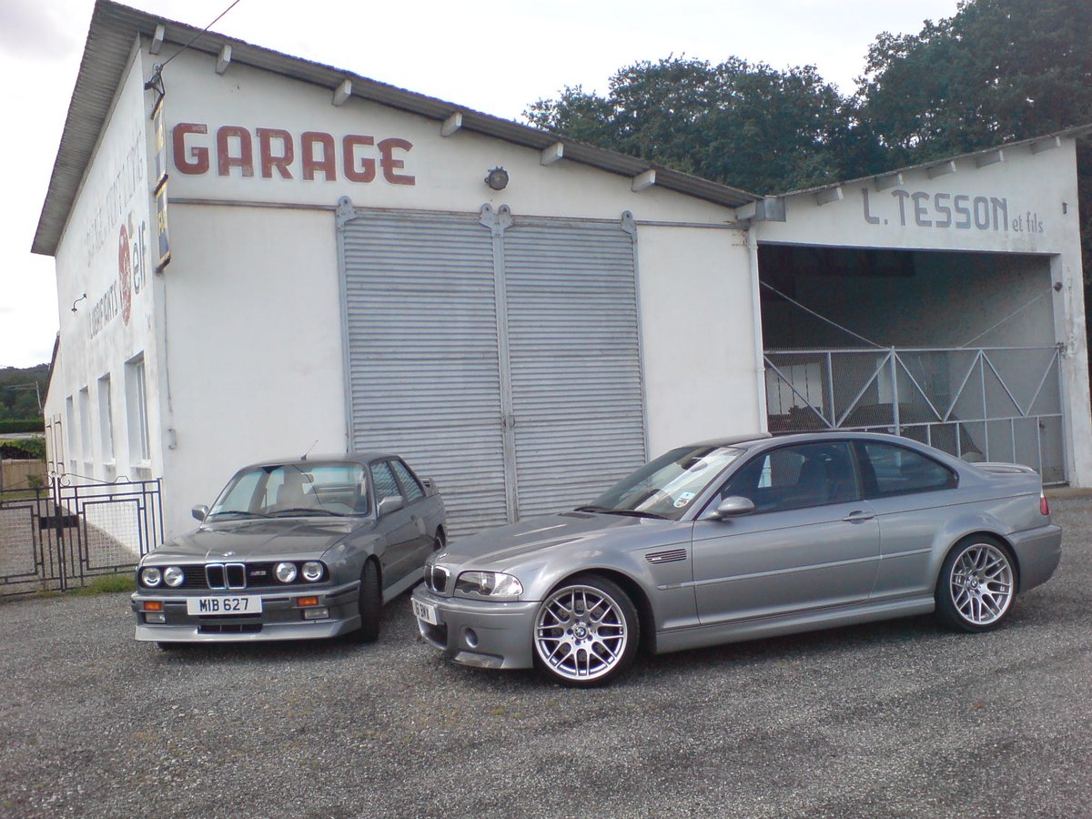 The launch of the E92 BMW M3, at Pau Arnos (I think). I& #39;m not 100 per cent sure, but I think in the background of the first shot you can see  @ivanaistrop loading up a red example of the V8 M3.We did an & #39;old v new& #39; shoot in Performance Tuner with Sarah& #39;s E46 and the E92.5/