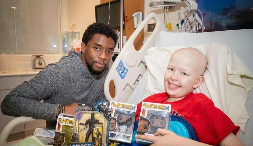 BProudPatriot's tweet photo. #ChadwickBoseman surprising kids at St. Jude Children's Research Hospital while fighting his own battle with cancer. https://t.co/C85y0uMeHc