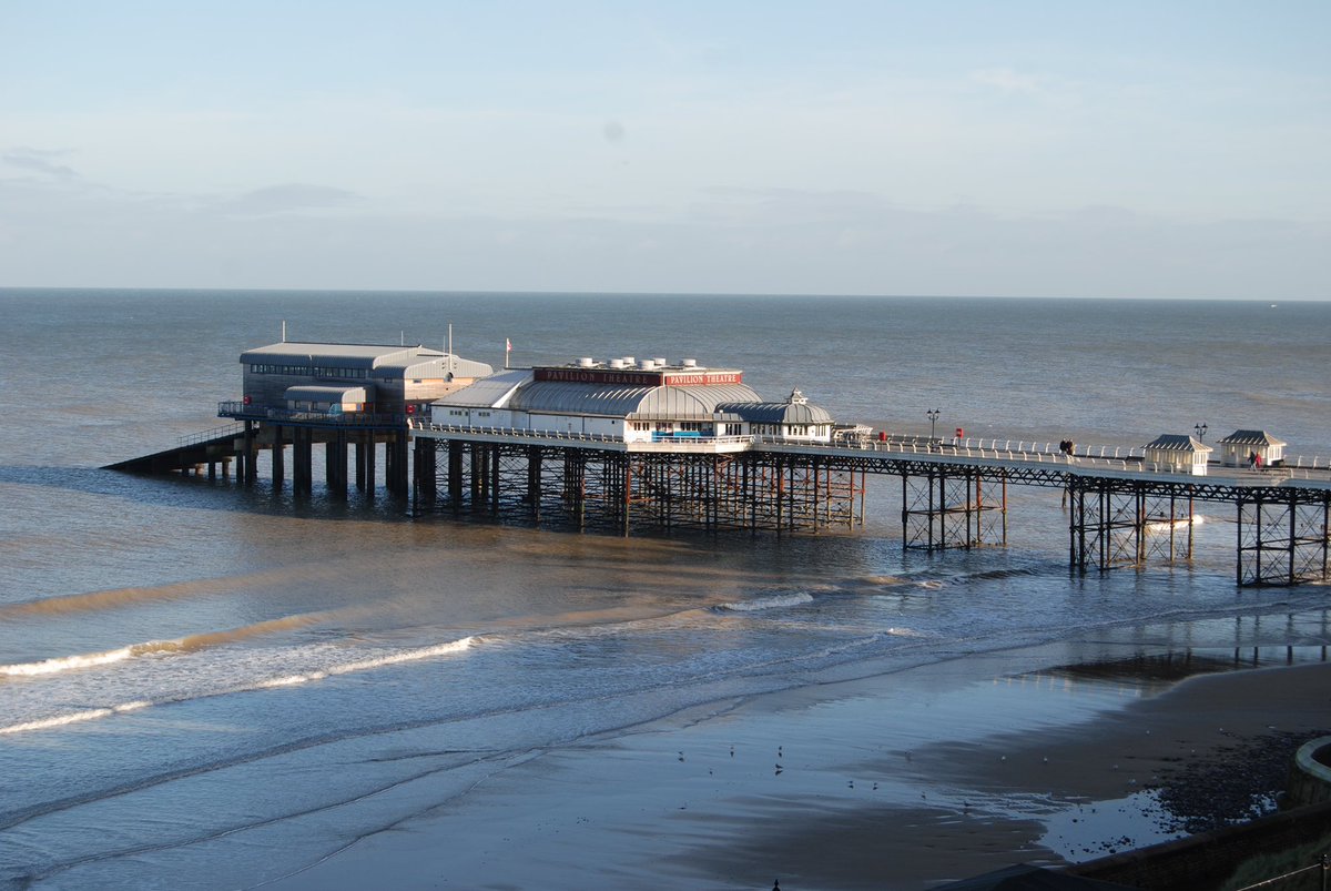EmmaSpagnola's tweet photo. @MarcCorbishley Slightly inland #RoughtonChip shop in #NorthNorfolk or on the #Coast #Sheringham have the awesome #Seafare #DavesChipShop or the #JollyTrawler or in #Cromer we have #MaryJanes #ParkChippy or #No1. Another fave of mine is
#Fishers in Hunstanton lovely #SpamFritters. https://t.co/7zJa4QBHpv