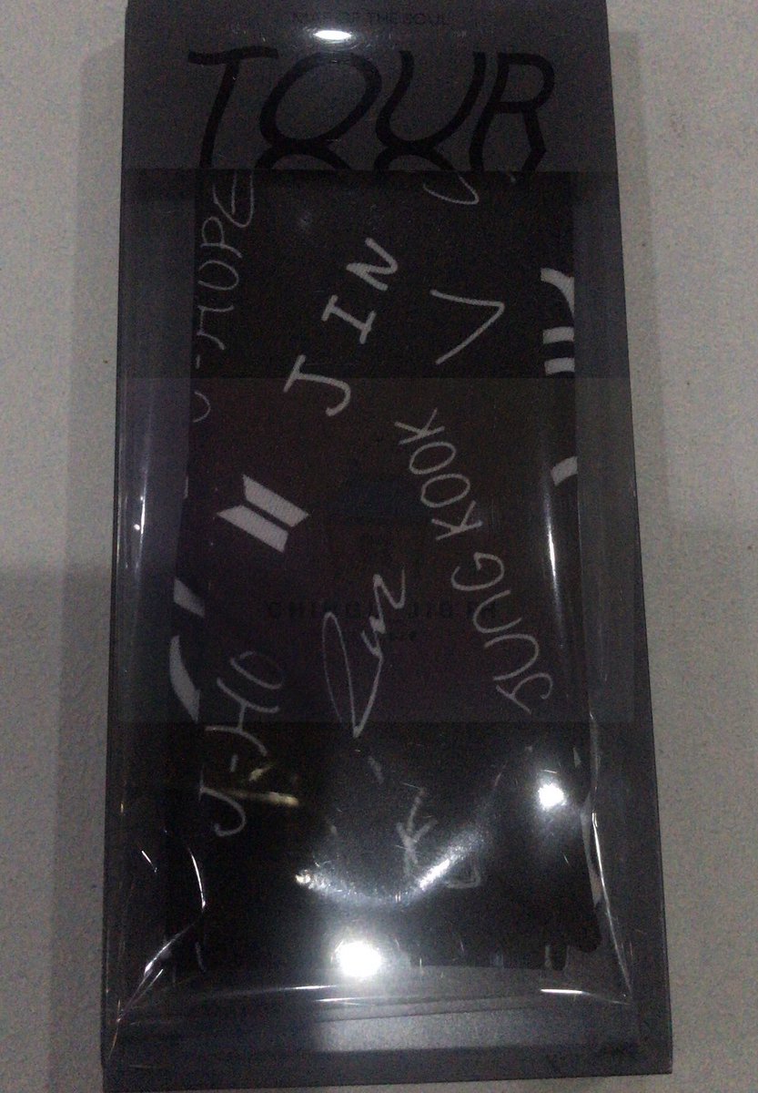 chingu_jib's tweet photo. MOTS TOUR Deco Strap 💜

Php 1,500

#chingujib_onhand https://t.co/nhPVG8ca5M