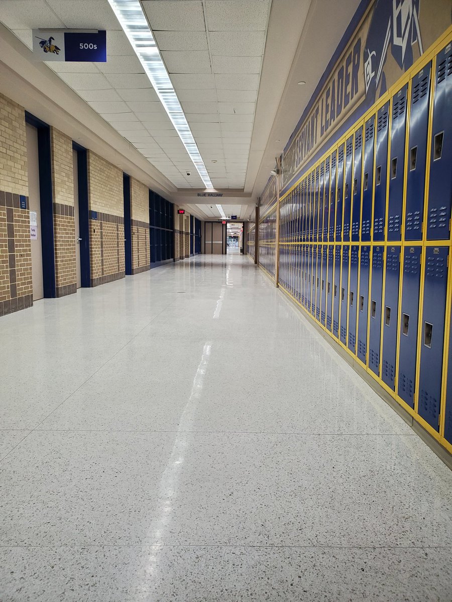 CwardSCUC's tweet image. Thank you @JuneToml for #FuelingMyRide now.... when students enter @EHS_Knightswire to finally take a 2020 @OfficialSAT ‼🤸‍♀️📣 #HappyAdmin #VentureForward