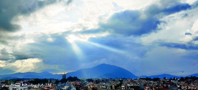 日々のネパール情報 夕暮れ時の光線