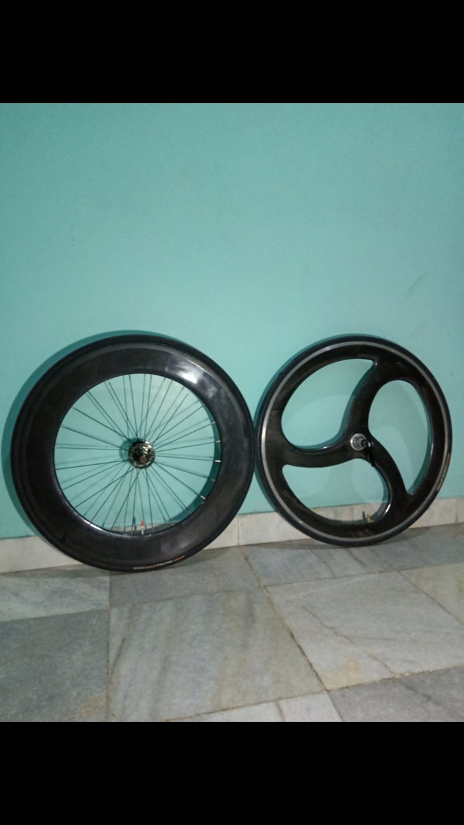 WidhasPutra's tweet photo. #fnfjb WTS, 3spoke carbon, ws 8cm carbon
Depan belakang, 6,5,, WA 081382597242 https://t.co/Kj5Enhocns