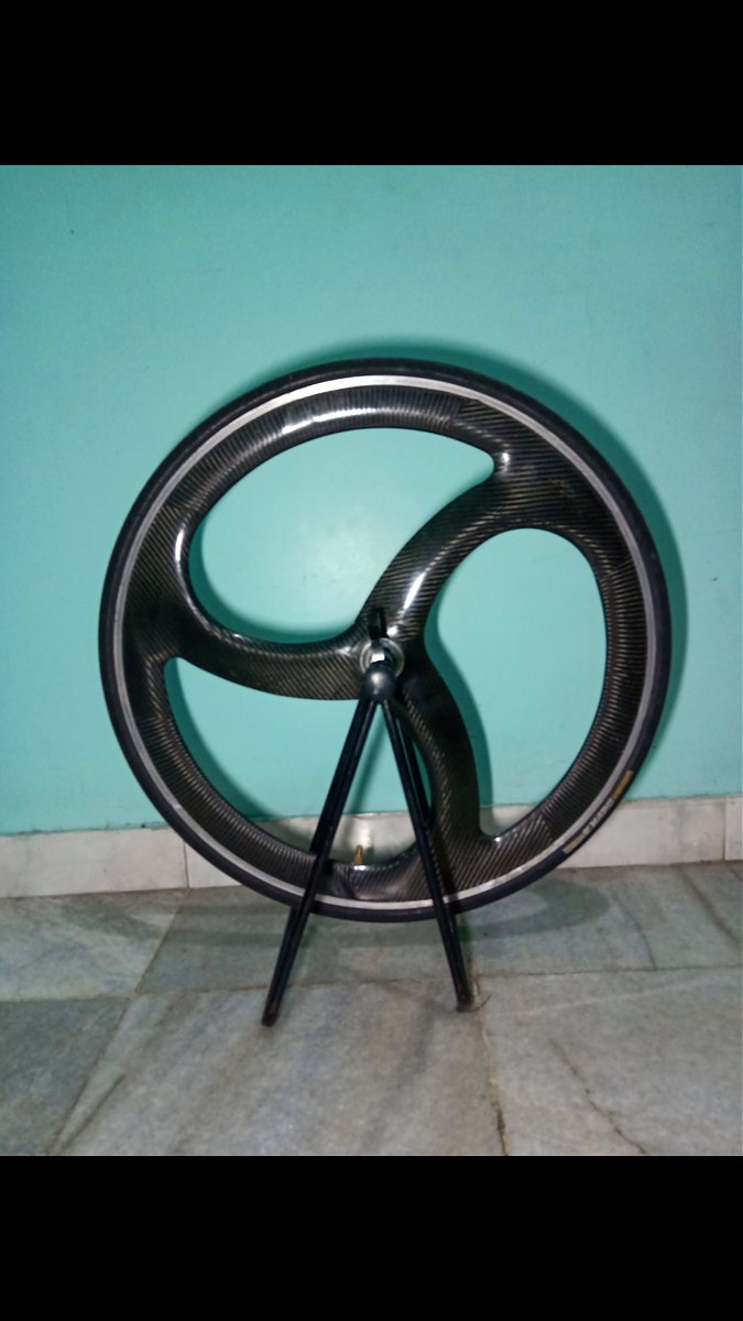 WidhasPutra's tweet photo. #fnfjb WTS, 3spoke carbon, ws 8cm carbon
Depan belakang, 6,5,, WA 081382597242 https://t.co/Kj5Enhocns