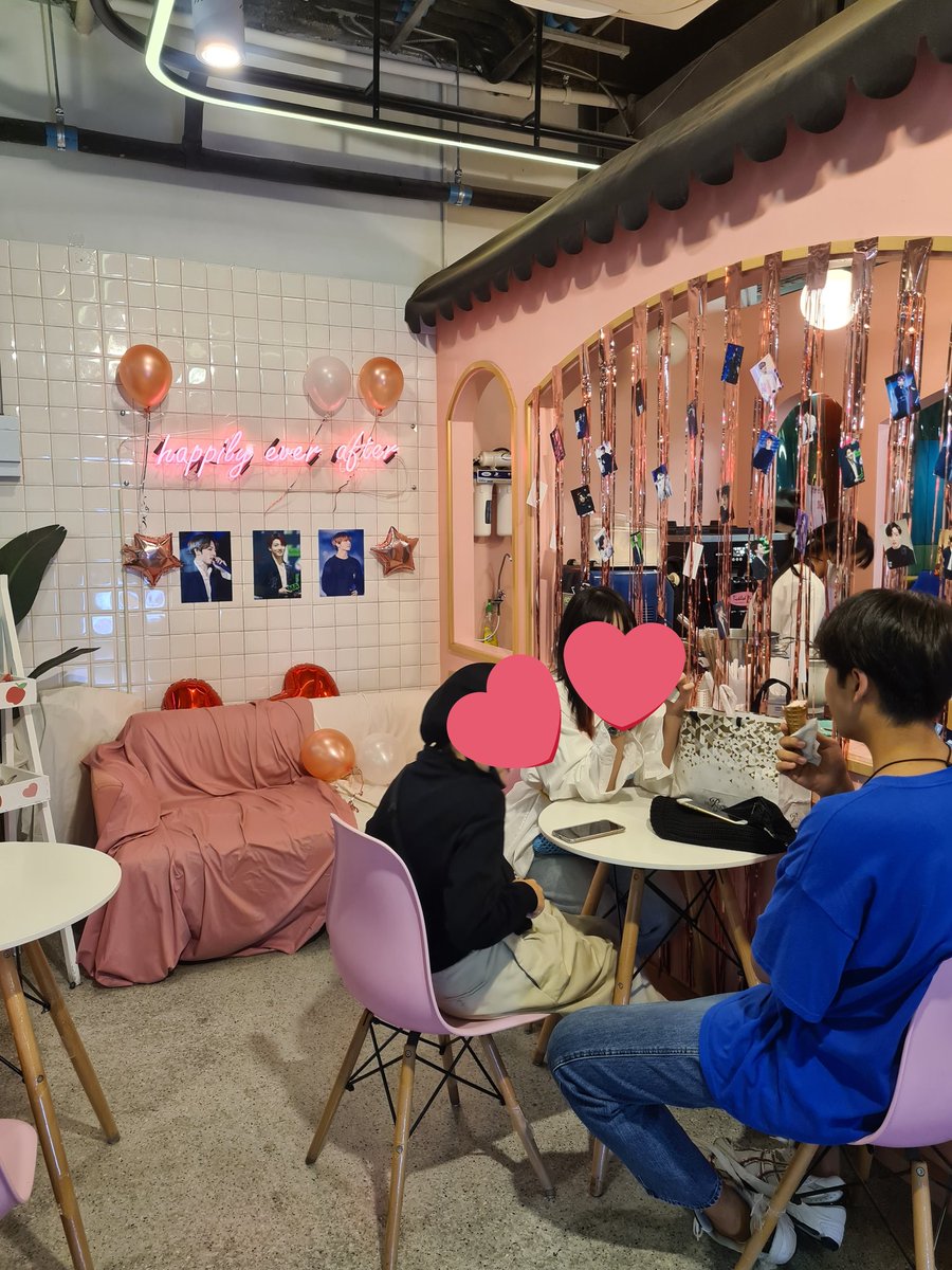 aaummktp's tweet photo. ไปไม่ทันทั้งกิ๊ฟแล้วก็เมนู pink jk เลยได้แค่เก็บรูปมาค้าบ #Pinkproject_withjk https://t.co/SdysnDf4lm