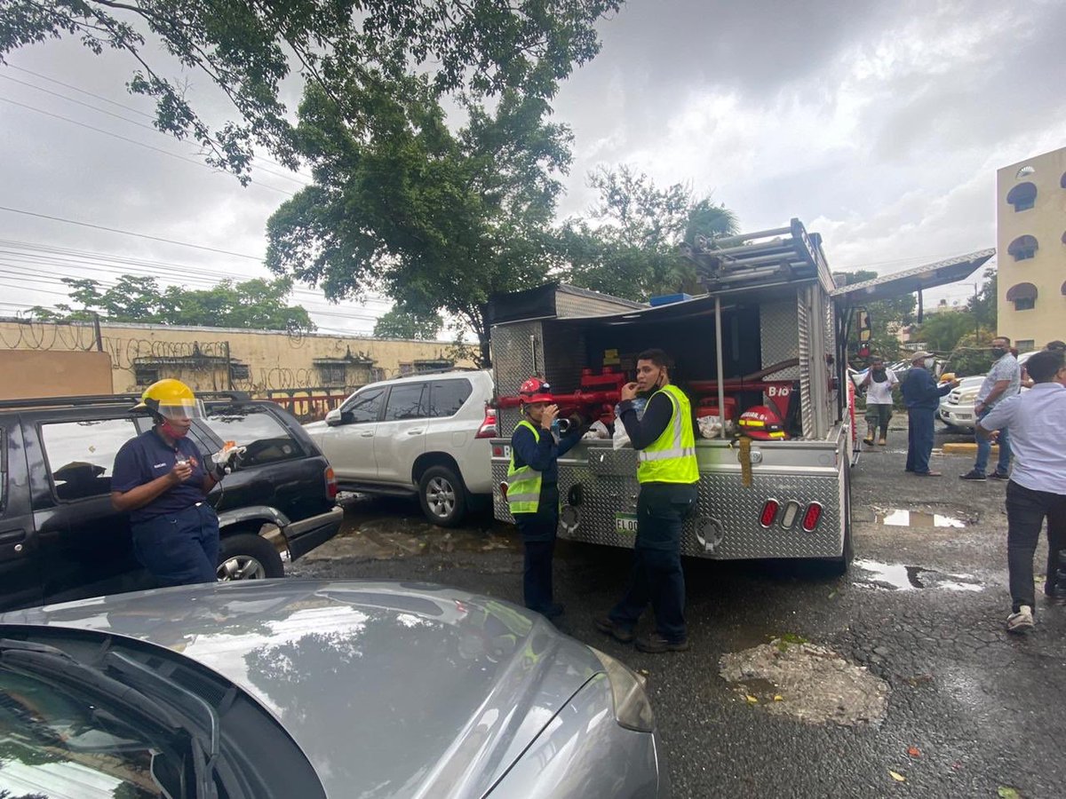 BomberosDN (@bomberosdn) on Twitter photo Expresamos nuestro agradecimiento infinito a Barra Payán Junior por su donación durante los operativos posteriores a la tormenta Laura. Fueron el combustible de la pasión de nuestr@s bomber@s. Gracias!! <a href="/FrometaHerasme/">José Luis Frometa Herasme</a> <a href="/schoenhals/">Kai P. Schoenhals</a> Expresamos nuestro agradecimiento infinito a Barra Payán Junior por su donación durante los operativos posteriores a la tormenta Laura. Fueron el combustible de la pasión de nuestr@s bomber@s. Gracias!! <a href="/FrometaHerasme/">José Luis Frometa Herasme</a> <a href="/schoenhals/">Kai P. Schoenhals</a>
