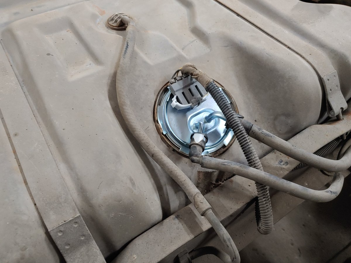 pcsheetsict's tweet photo. Fuel system updates on the shop truck this morning. New echaust up next. Check us out facebook/CarbonRiverCustom https://t.co/Vq5wHQaO5j