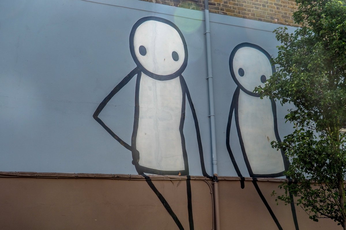 7/20 'A Couple in a Landscape' by  #Stik, From the collection of: Dulwich Outdoor Gallery inspired by 'A Couple in a Landscape' by Gainsborough, Thomas from the collection of:  @DulwichGallery  #EastDulwich  #London  #StreetArt