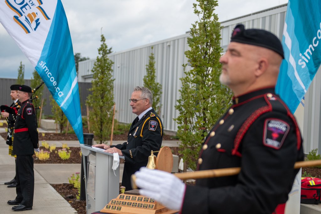 simcoecountyPS's tweet photo. Just a few photos from the opening ceremony for our #Paramedic memorial bike ride between #Barrie and #Orillia. Many thanks to @JohnBrassardcpc and @bruce_stanton for attending! #paramedicmemorialbell https://t.co/Nq1TkEiylV