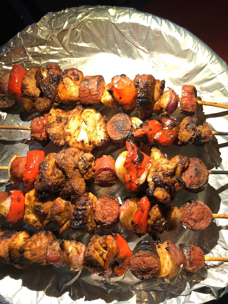 Buff_desastre's tweet image. Good day my people! I’ll be taking orders for tomorrow insha’Allah 😁 Attached below this tweet is our menu. Please retweet if it crosses your timeline 🙏🏾