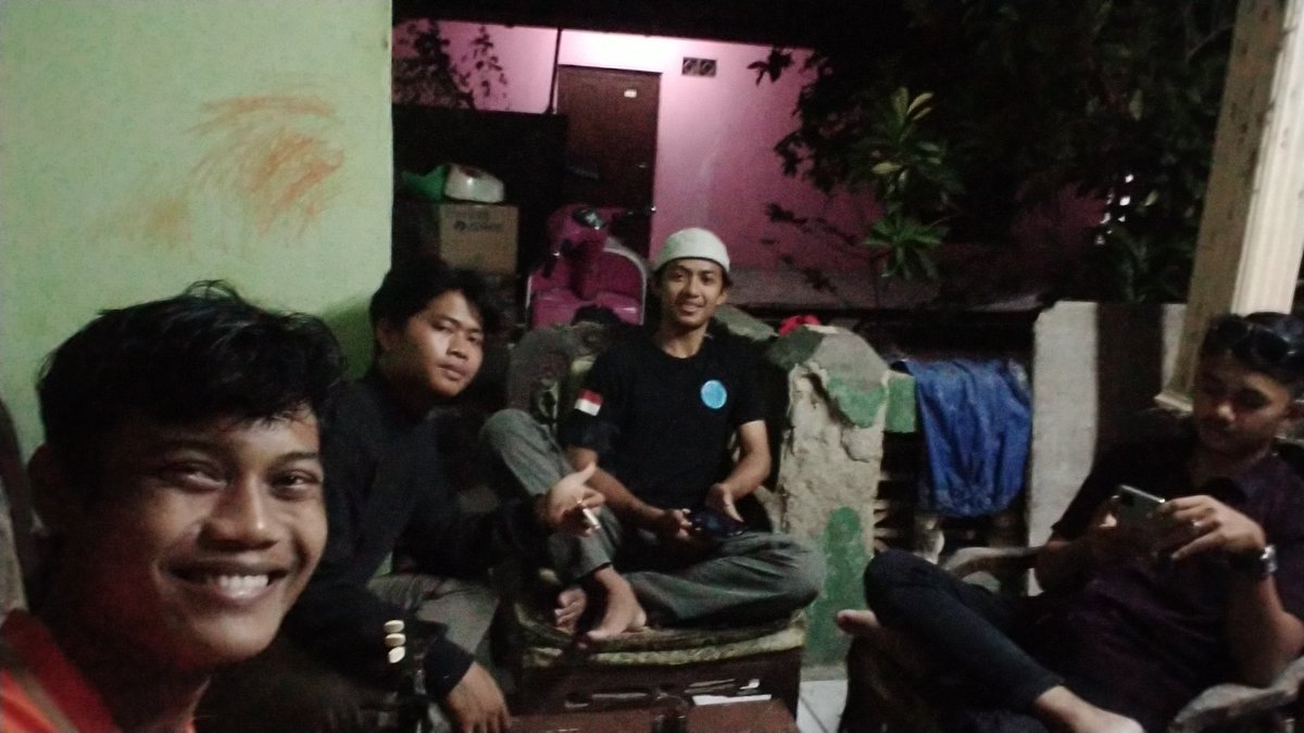 go_man19's tweet image. Supaya batbet batbet 🌹☕🌹