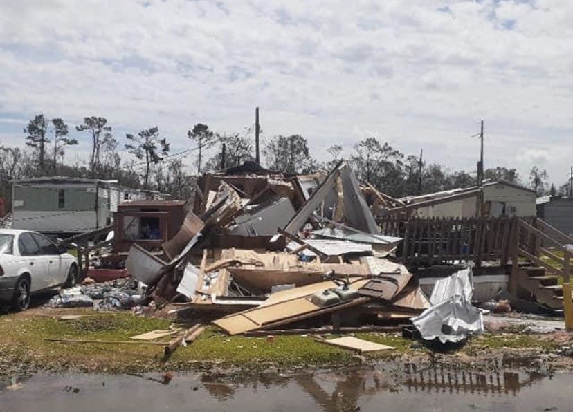 kelseyeguidry's tweet photo. #HurricaneLaura has devastated parts of Louisiana, yet we are getting minimal national recognition. We need all the help we can get and are calling on our LA natives to spread awareness and get the job done! @tylerperry @iansomerhalder @djkhaled @JaredLeto @EliManning https://t.co/4PZdVBEyO4