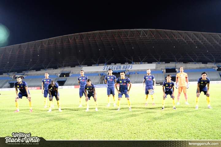 Roromeo_MUFC10's tweet photo. @FCTerengganu since the restart:
🥅 2 games
🏅 2 wins
🛡 2 clean sheets
⚽ 6 goals scored
TOP 2 IN THE LEAGUE!⚫⚪
#MFL #MFLLive https://t.co/59v7J7jqKx