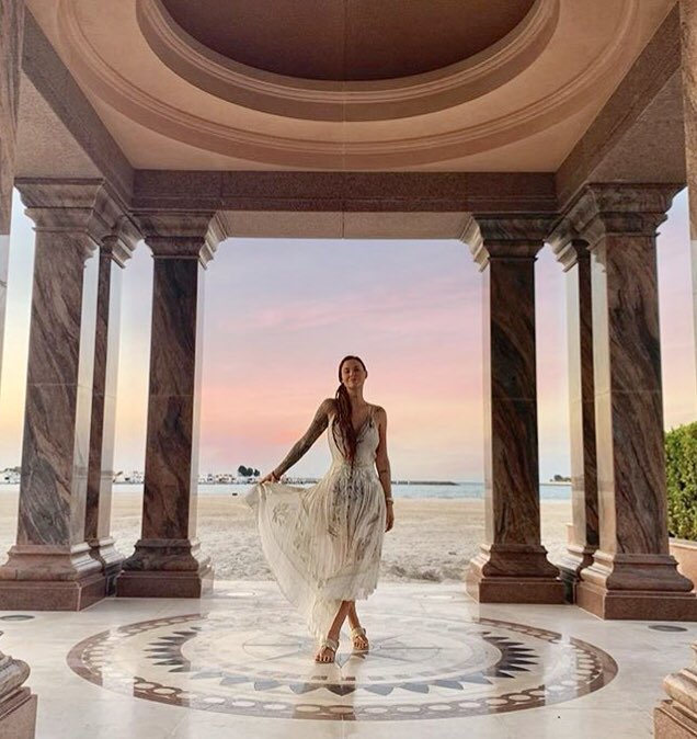 Create your own moments. 

@elenaypunto