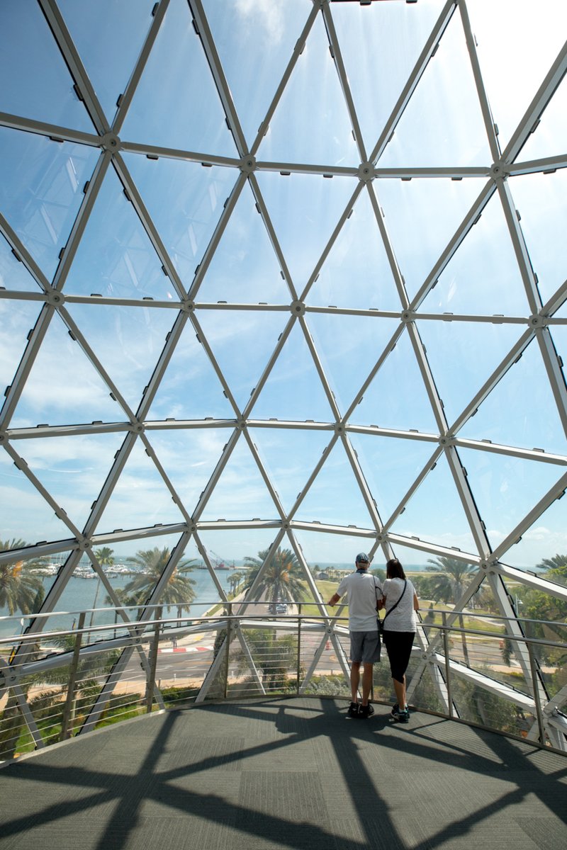VinoyRen's tweet photo. Explore St. Pete from the inside out, starting at the Salvador Dalí Museum. https://t.co/lwcWsZLJwG