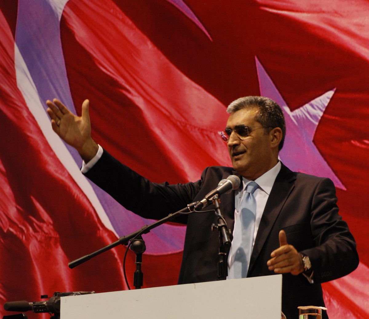 "30 AĞUSTOS ZAFERİYLE BİZ FİZİKİ VE ZİHNİ GERİ ÇEKİLME SÜRECİNE 98 YIL ÖNCE NOKTA KOYDUK"

"BU ZAFERLE TÜRK MİLLETİ BİR İDDİA ORTAYA KOYMUŞ VE O İDDİASINA TARİHİ BİR İMTİHANDAN GEÇEREK SAHİP ÇIKMIŞTIR"

Haberin devamı için: bit.ly/2G9MdWr