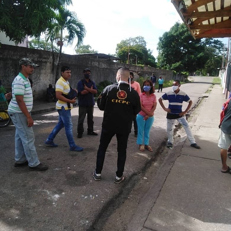 Utiliza los equipos de bioseguridad y corta la cadena de trasmisión del virus.-