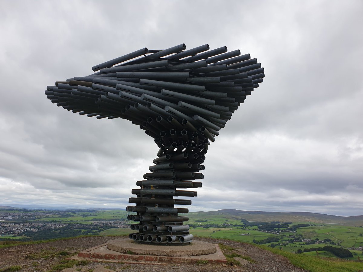 takaraalf's tweet image. Had a great day up North.  Visited the #SingingRingingTree and then climbed #PendleHill.  Really enjoyed exploring the area 😀