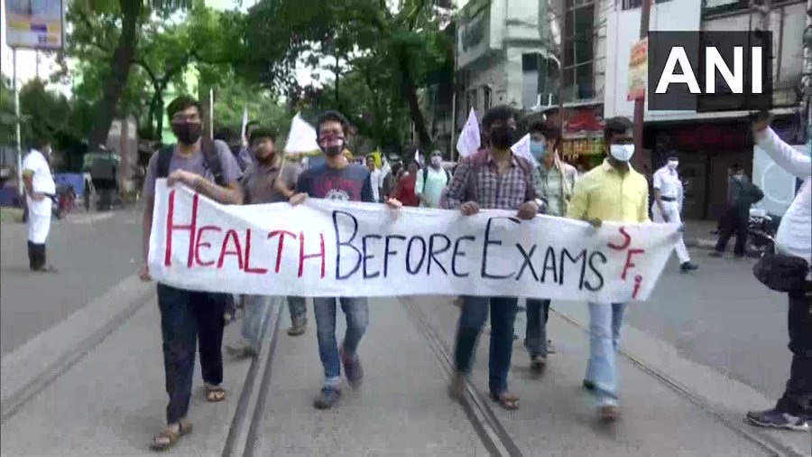 Bliss2k21's tweet photo. Please Understand @DrRPNishank
@narendramodi
Health is more important than any exams.
#PostponeJEEAndNEET https://t.co/GXbJLhpVMu