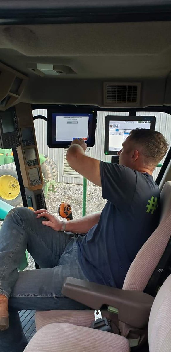 PrecAgEngineer's tweet photo. New @AgLeaderTech #yieldmonitor install on the combine at @CropSoilUGA Iron Horse Farm yesterday. Many thanks to @Reallyfast6x @RavenPrecision @reesbridges and Josh Griffin for making this happen right before grain harvest. @GAPrecisionAg #agtech #yieldmapping https://t.co/MILNxB6JYy