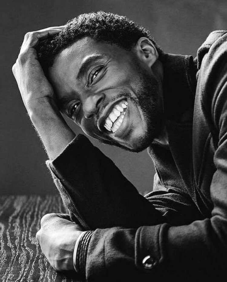 JeanF_27's tweet photo. Vaya mrd de año que ya ni se le puede llamar así.

Rest in Power @chadwickboseman 🖤

#BlackPanther #ChadwickForever #WakandaForever #Blackpanter #Yibambe https://t.co/qs1CtwG0w7