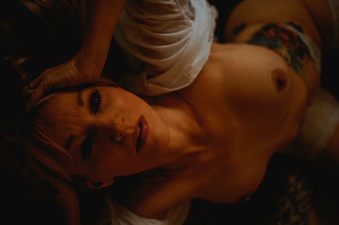 Sensuality with the awesome Jackie 😍 https://t.co/KD6lgscdyI<a href="/tag/tittytuesday"class="tags"><span>#tittytuesday</span></a>