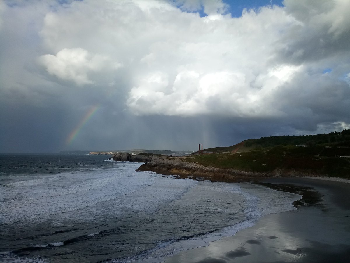 alilupi87's tweet photo. @eltiempotpa Tiempo variable desde el Museo @MinadeArnao, 17°C #PlayaDeArnao #Castrillón #Asturias https://t.co/fxGdmHN4xL
