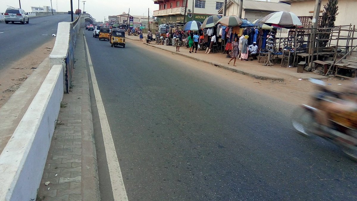 Though work is ongoing on the bridge, post office area in Ilorin is now free of traffic congestions and motorists now drive smoothly to all directions. Thank you for the cooperation as work continues on the bridge