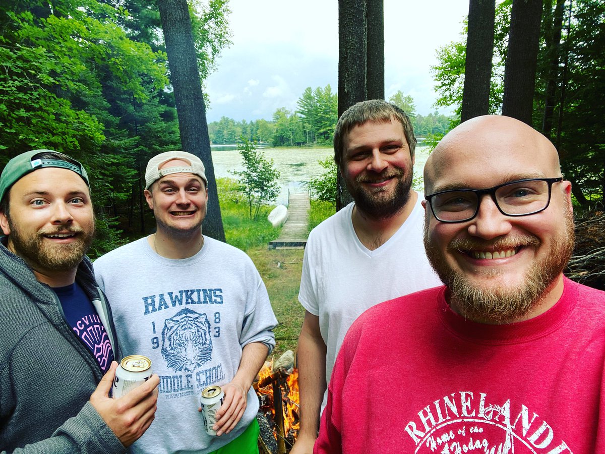 BoosterTherapy's tweet photo. You guys ready to go back!?! #MagicfestCabin #FriendFest #Brocation https://t.co/4UfMg9sSSu