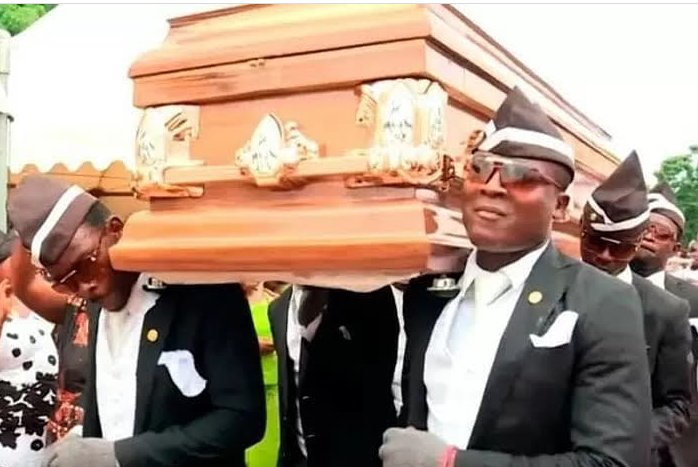 LIFEOFSUSUMA's tweet image. Bomboclaaaaat...😅😅😅
Tumekubalia msiba hausafiri tunazika hapahapa
#TwitterVAR