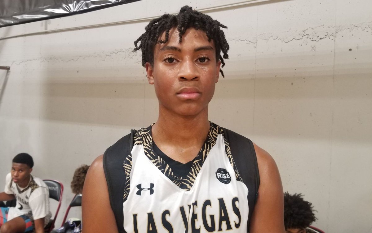 Another solid performance from #LvPunishers 6’5 Marcus Fizer Jr. 

Fizer jr. knocked down three 3’s and continues to finish well through traffic ending the game with 15pts vs Team LaVine @ PANGOS Rocky Mountain Summit
