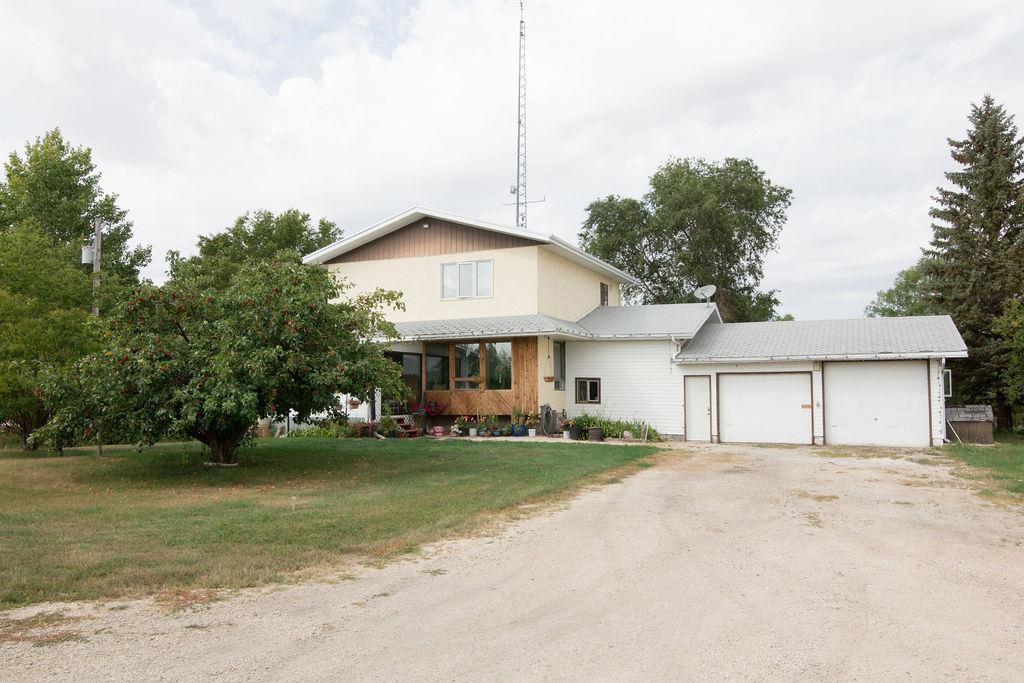 rlplegacy's tweet photo. See a virtual tour of my newest #listing 9086 49 ROAD NW #Macdonald #MB  https://t.co/tnnBQzp2oZ https://t.co/Zao1fW858X
